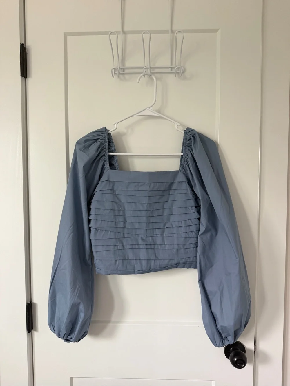 Abercrombie Women’s Puff-Sleeve Square-Neck Top — Dusty Blue